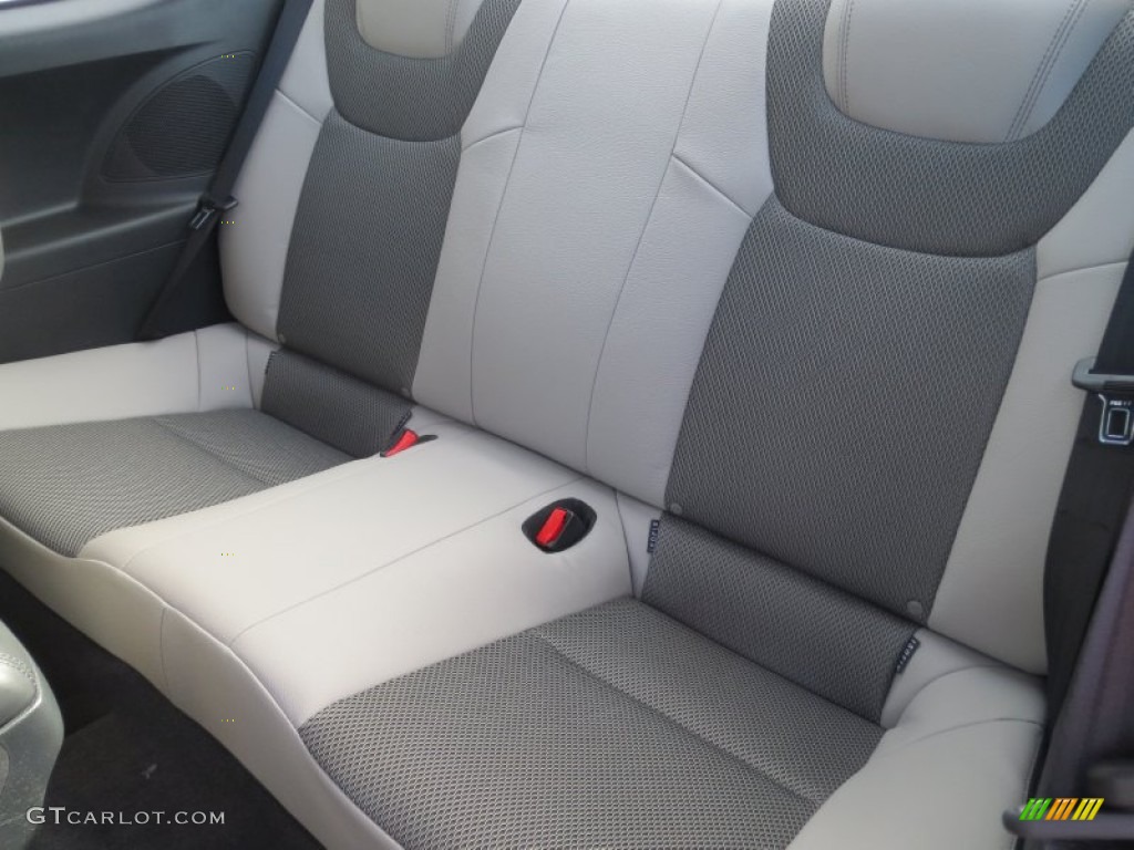 2013 Hyundai Genesis Coupe 2.0T Premium Rear Seat Photo #77741412