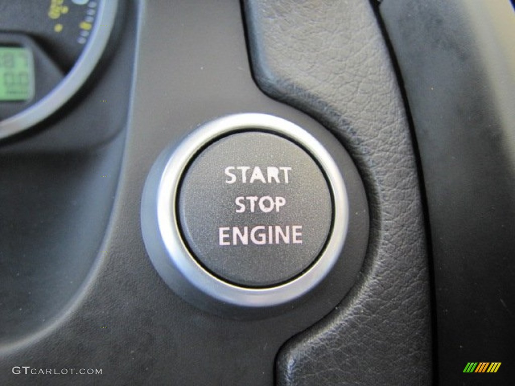 2010 Land Rover LR2 HSE Controls Photo #77741466