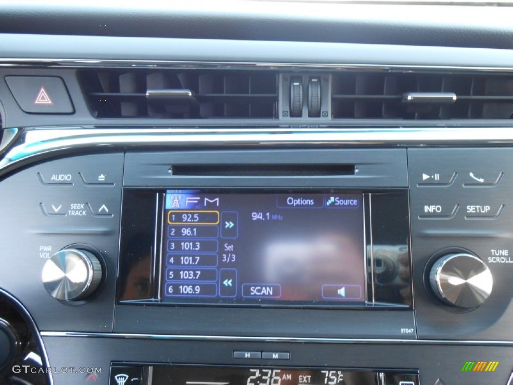 2013 Toyota Avalon XLE Audio System Photos