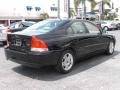 Black - S60 2.5T Photo No. 3