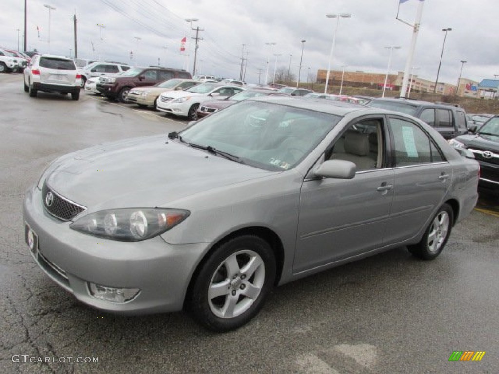 Mineral Green Opalescent 2005 Toyota Camry SE Exterior Photo #77743836