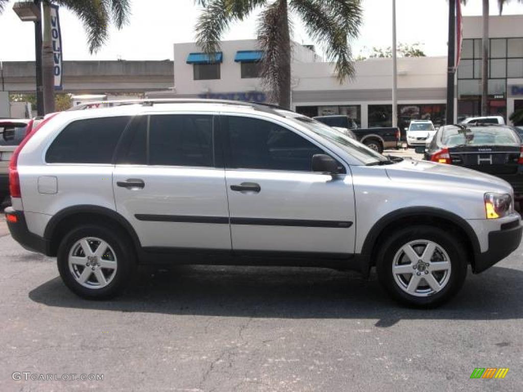 2006 XC90 2.5T - Silver Metallic / Taupe/Light Taupe photo #2