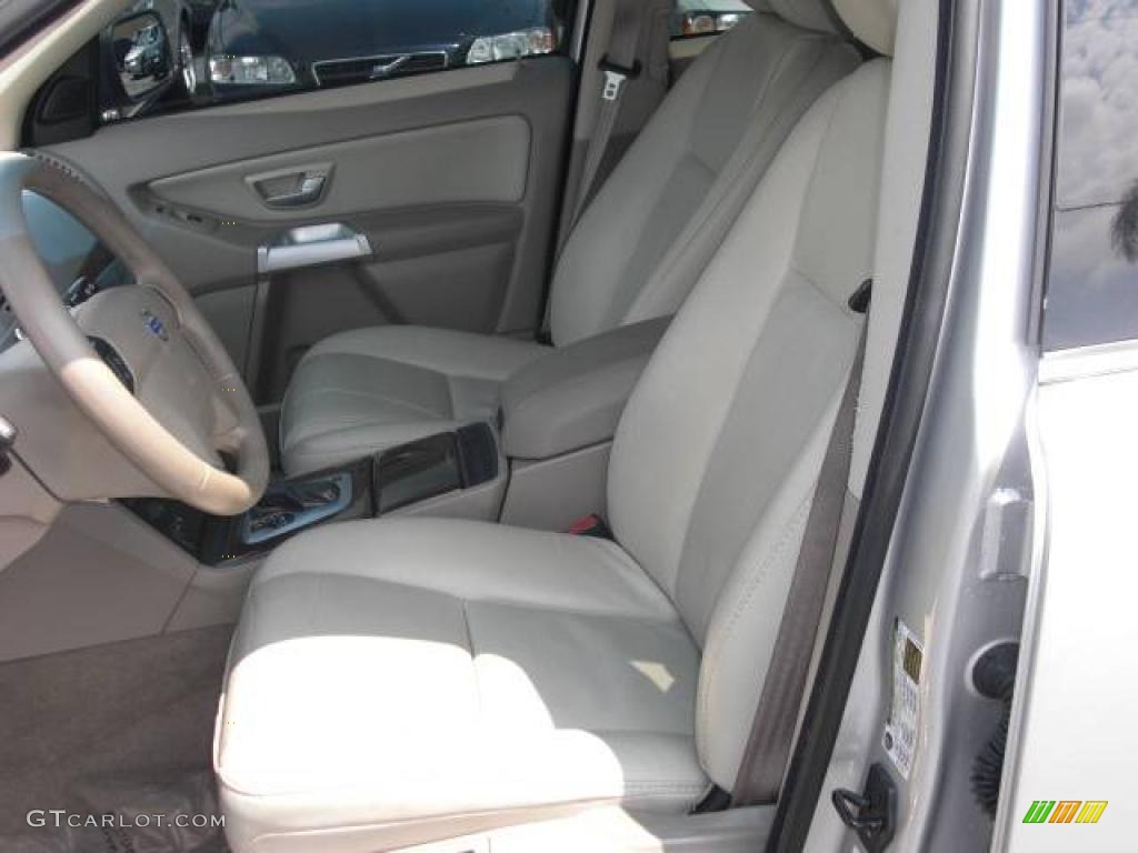 2006 XC90 2.5T - Silver Metallic / Taupe/Light Taupe photo #9