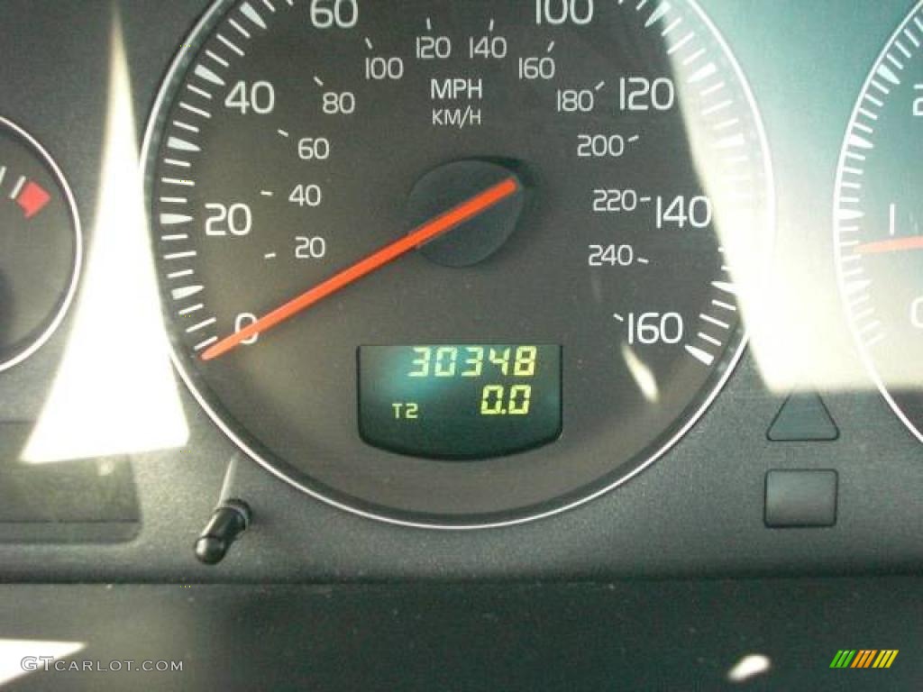 2006 XC90 2.5T - Silver Metallic / Taupe/Light Taupe photo #15