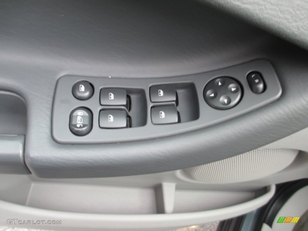 2007 Chrysler Pacifica Touring AWD Controls Photo #77745501