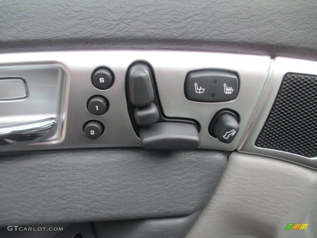 2007 Chrysler Pacifica Touring AWD Controls Photo #77745522