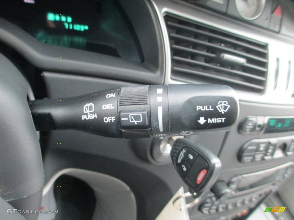 2007 Chrysler Pacifica Touring AWD Controls Photo #77745603
