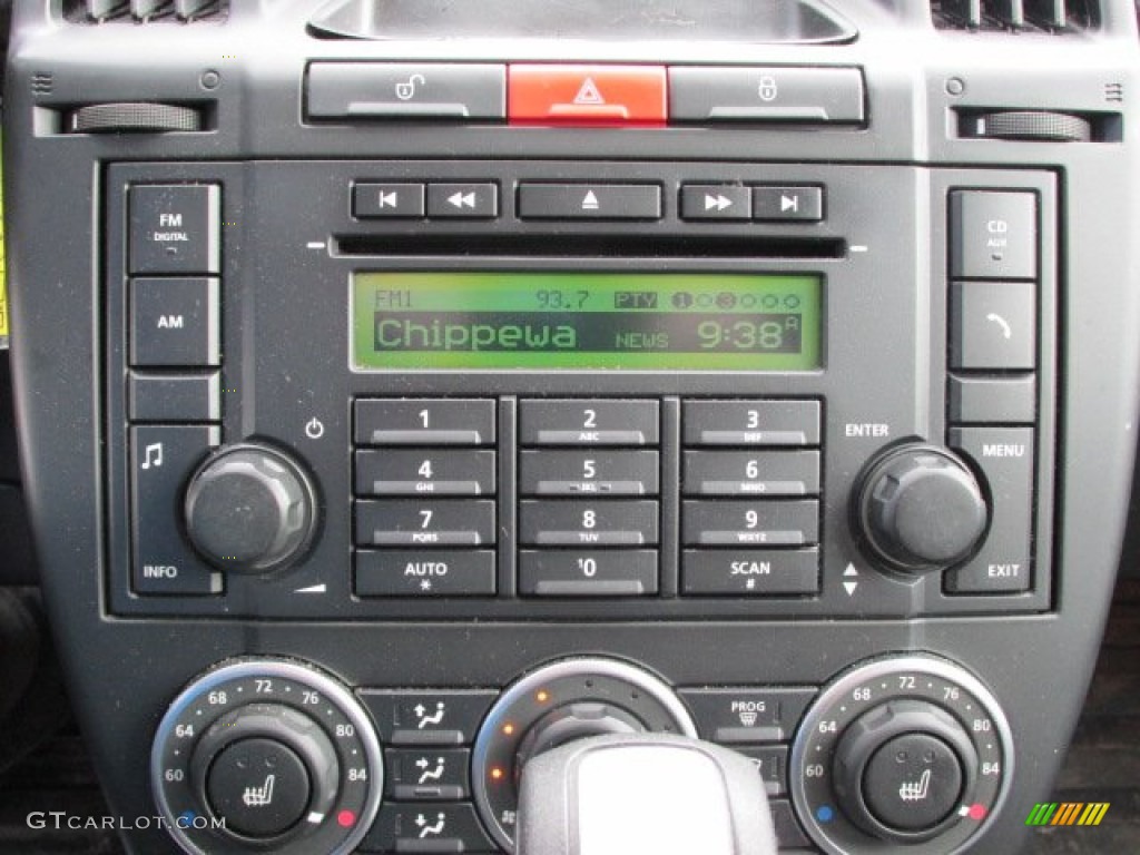 2008 Land Rover LR2 SE Controls Photo #77747493