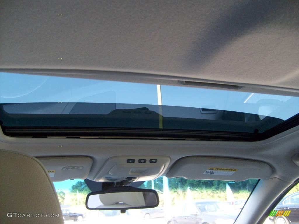 2007 V70 2.5T - Willow Green Metallic / Taupe/Light Taupe photo #13