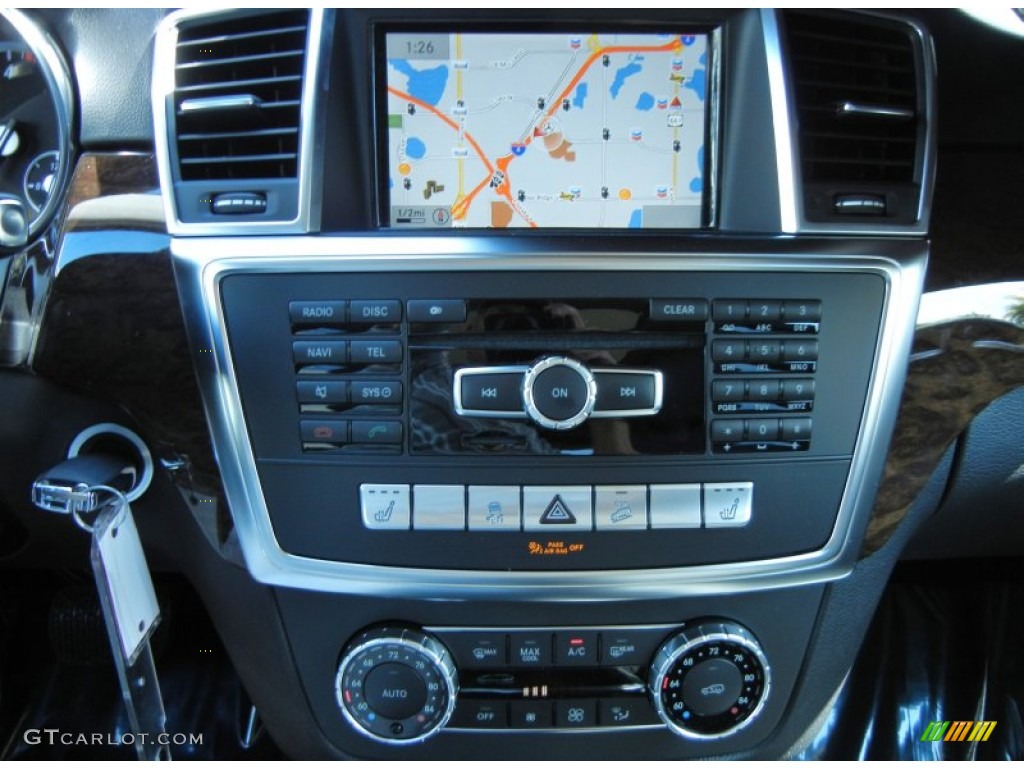 2013 Mercedes-Benz ML 350 BlueTEC 4Matic Controls Photo #77748246