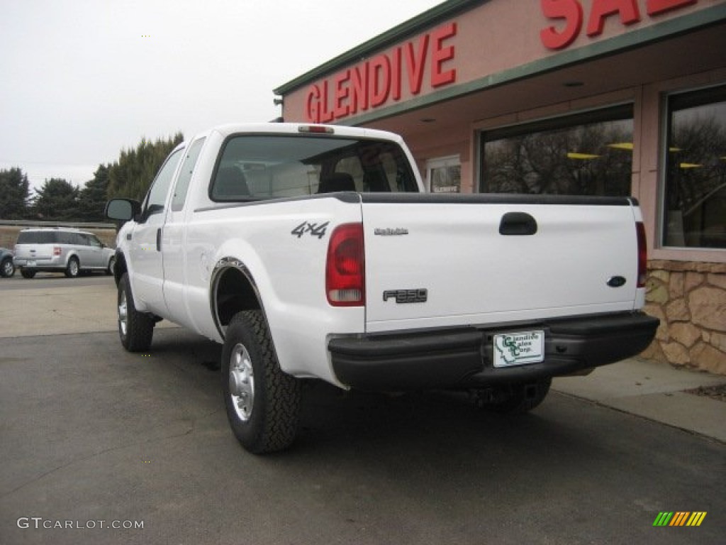 2002 F250 Super Duty XL SuperCab 4x4 - Oxford White / Medium Flint photo #5