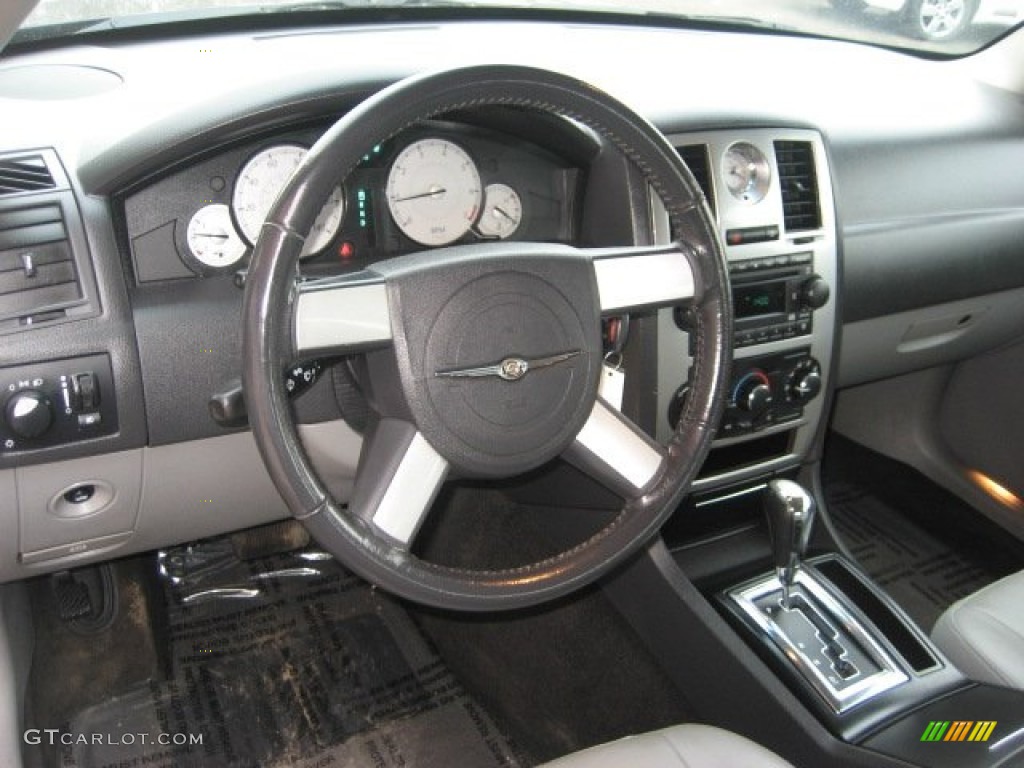 2006 Chrysler 300 Touring Dark Slate Gray/Light Slate Gray Dashboard Photo #77751753