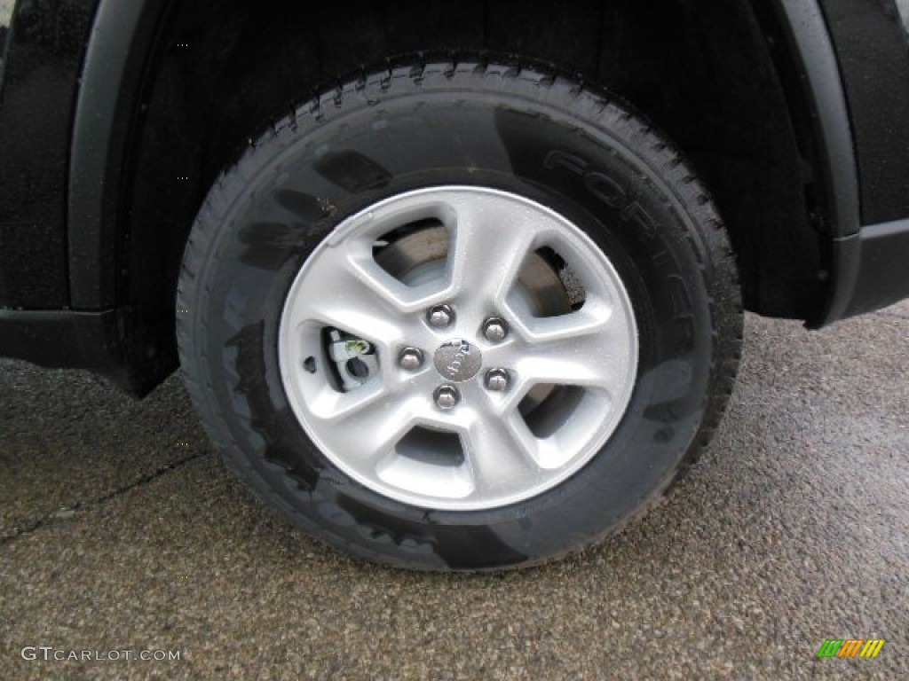 2014 Jeep Grand Cherokee Laredo 4x4 Wheel Photo #77752551