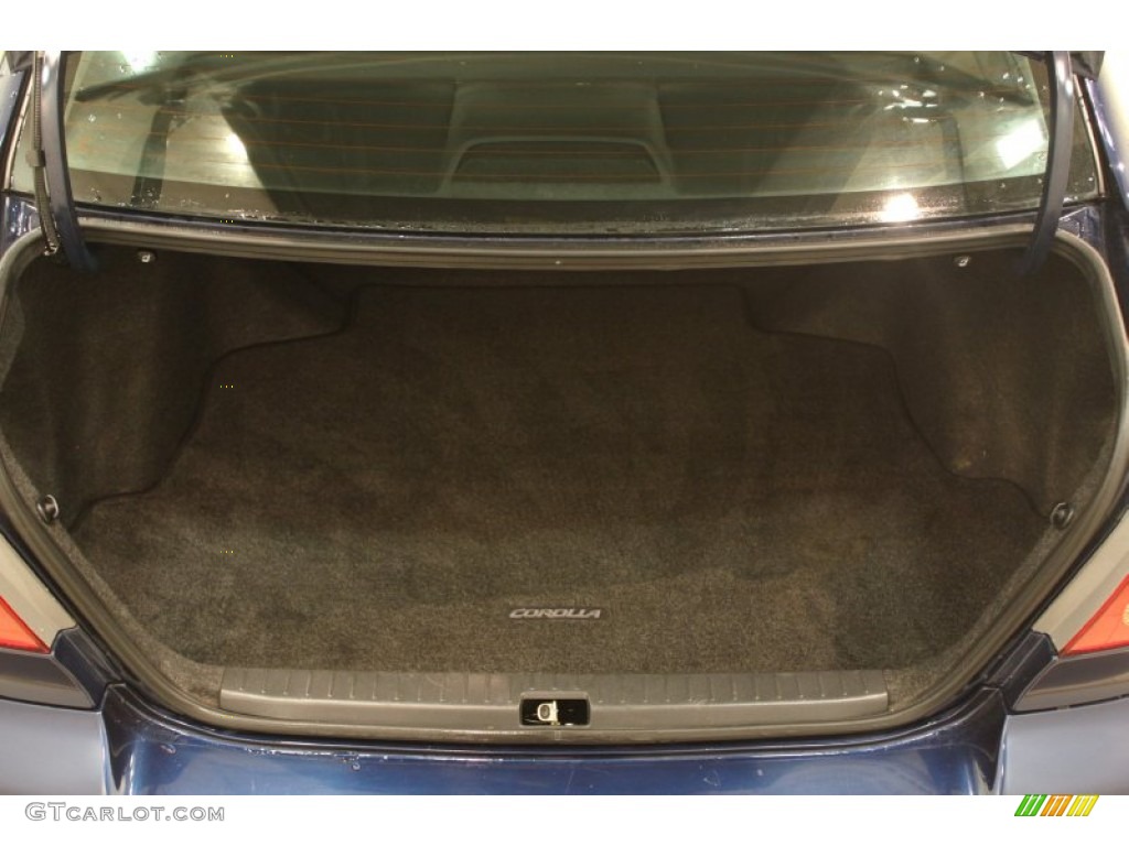 2006 Toyota Corolla S Trunk Photos
