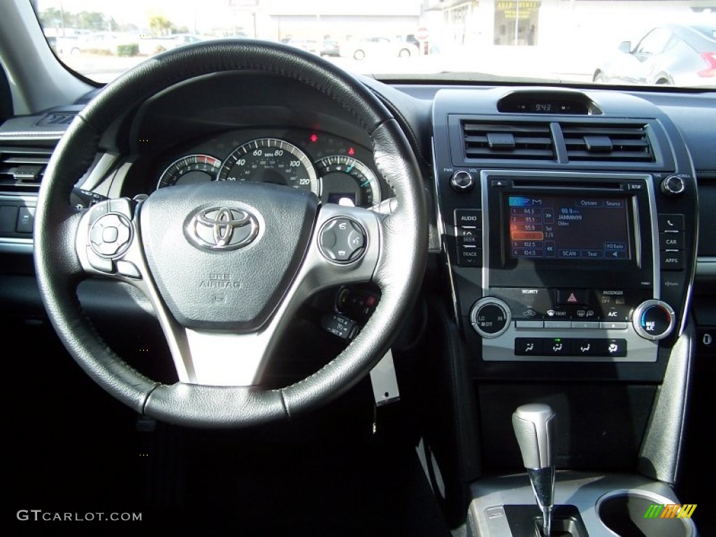 2012 Toyota Camry SE Black/Ash Dashboard Photo #77752875