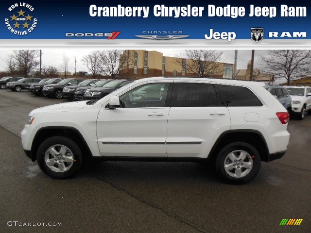 2013 Grand Cherokee Laredo 4x4 - Bright White / Black photo #1