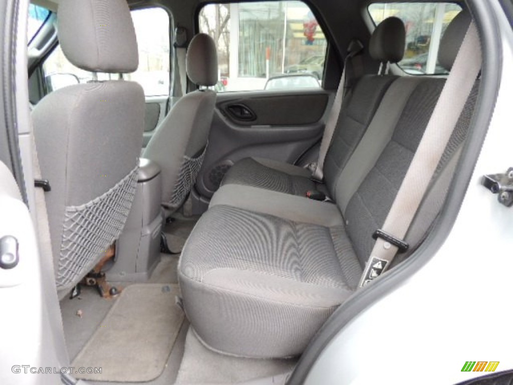 2005 Honda CR-V LX 4WD Rear Seat Photo #77754245