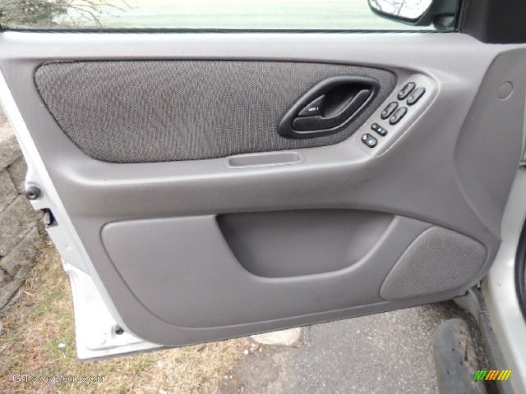 2002 Ford Escape XLT V6 4WD Door Panel Photos