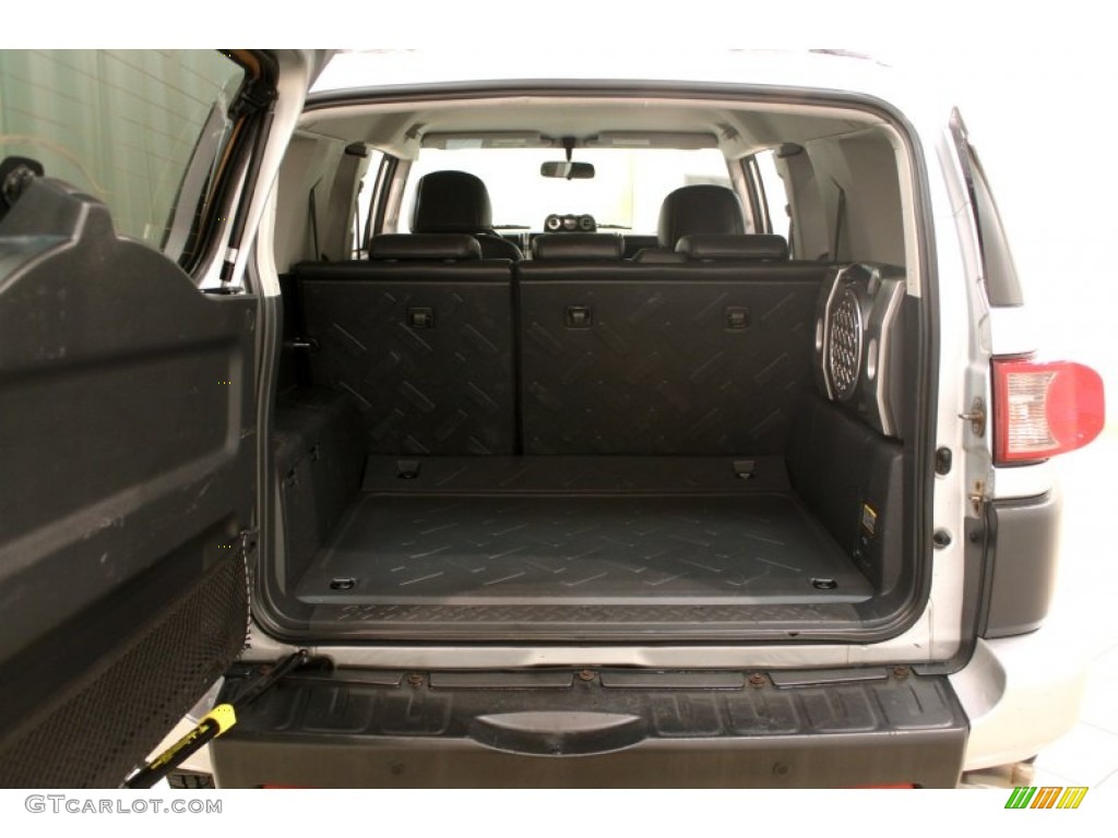 2007 Toyota FJ Cruiser 4WD Trunk Photo #77754636