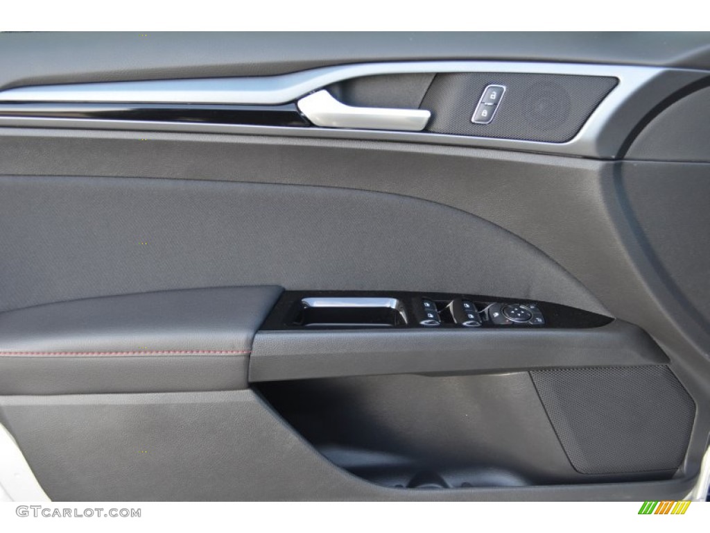 2013 Fusion SE 1.6 EcoBoost - Ingot Silver Metallic / SE Appearance Package Charcoal Black/Red Stitching photo #8