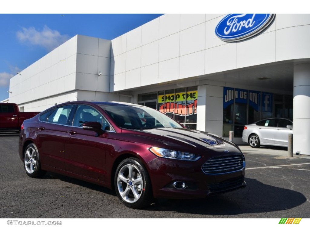 2013 Fusion SE 1.6 EcoBoost - Bordeaux Reserve Red Metallic / SE Appearance Package Charcoal Black/Red Stitching photo #1