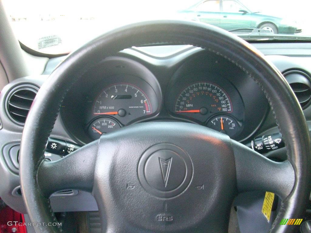 2004 Grand Am GT Sedan - Victory Red / Dark Pewter photo #18