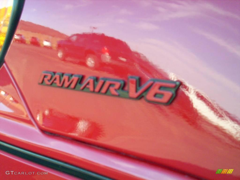 2004 Grand Am GT Sedan - Victory Red / Dark Pewter photo #26