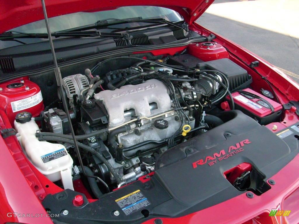 2004 Grand Am GT Sedan - Victory Red / Dark Pewter photo #27