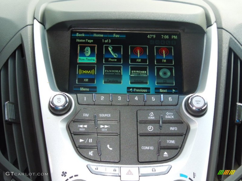 2013 Chevrolet Equinox LT Controls Photo #77763128