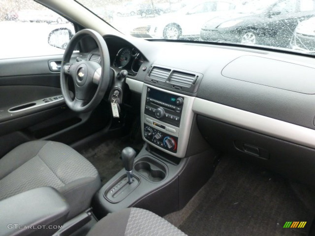 2007 Cobalt LT Coupe - Ultra Silver Metallic / Gray photo #11