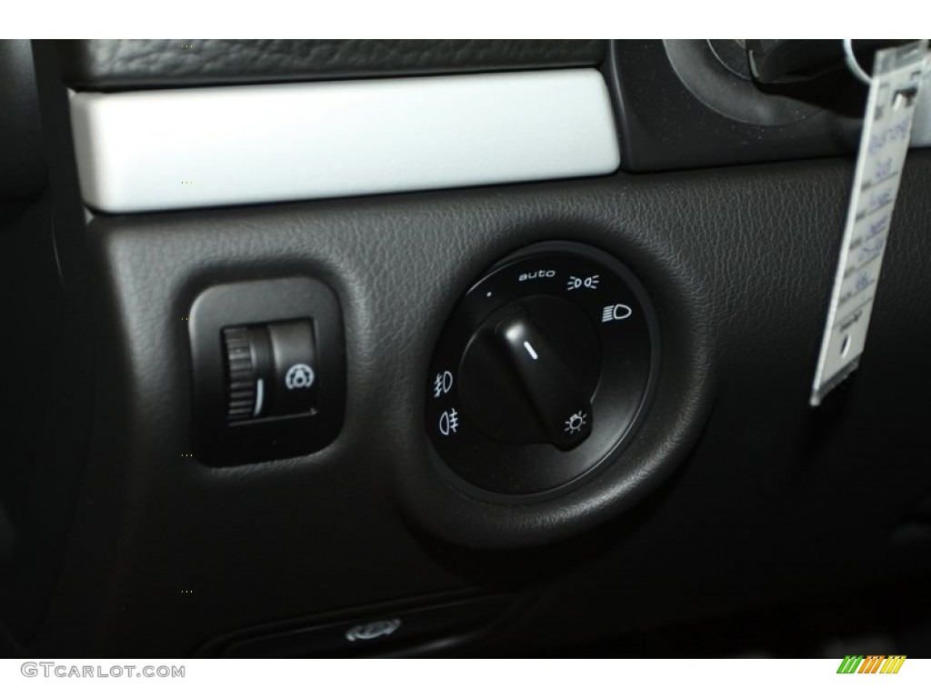 2008 Porsche Cayenne GTS Controls Photo #77763593