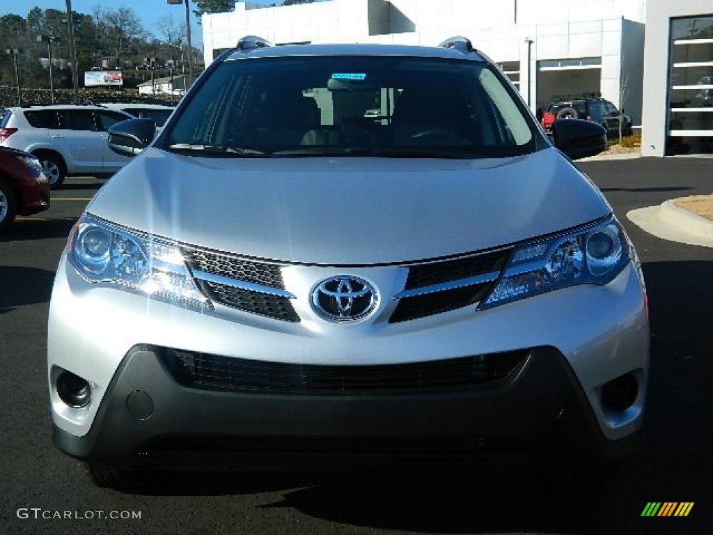 2013 RAV4 LE - Classic Silver Metallic / Black photo #12