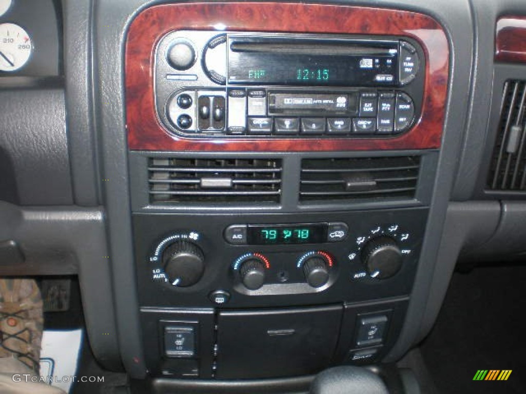 2002 Jeep Grand Cherokee Limited 4x4 Controls Photo #77766143