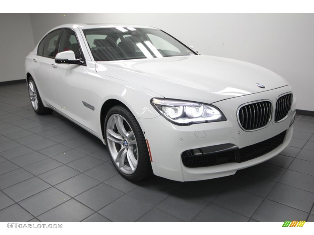 Alpine White BMW 7 Series