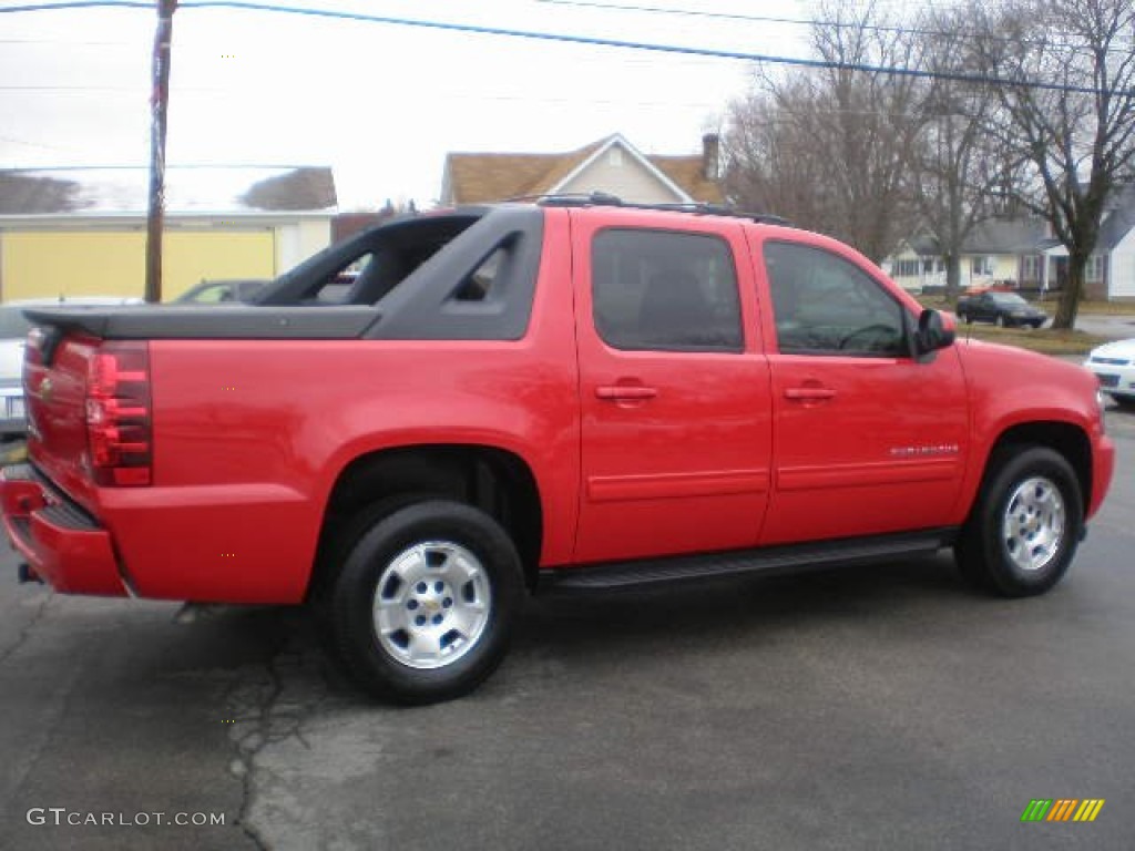 Victory Red 2011 Chevrolet Avalanche LS 4x4 Exterior Photo #77766446