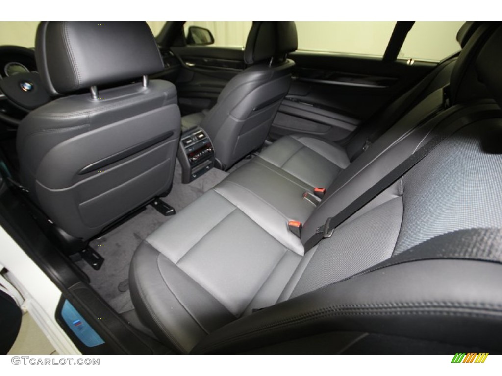 2013 BMW 7 Series 750i Sedan Rear Seat Photo #77766722
