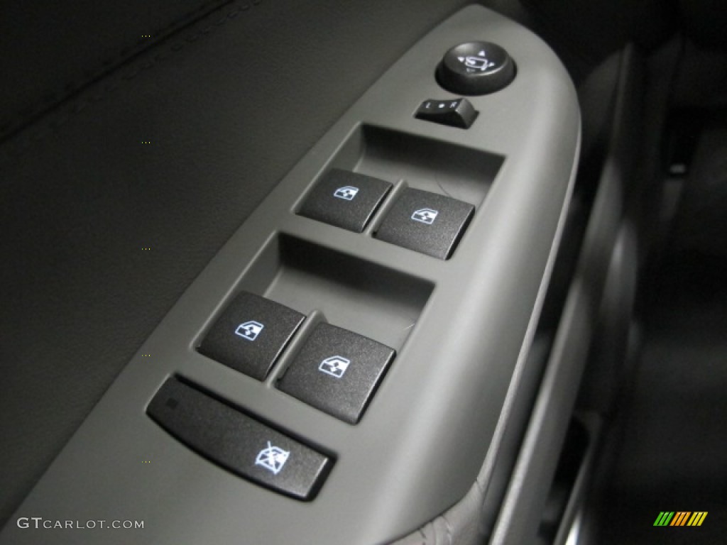 2011 Cadillac SRX 4 V6 AWD Controls Photo #77770628