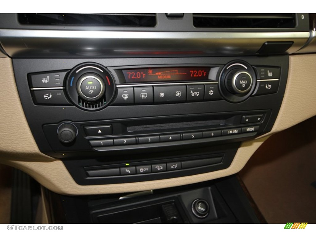 2013 BMW X5 xDrive 35d Controls Photo #77770840