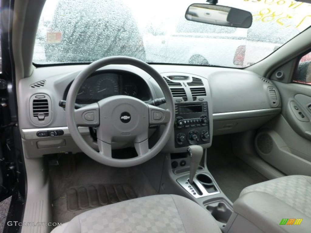Gray Interior 2005 Chevrolet Malibu LS V6 Sedan Photo #77771342