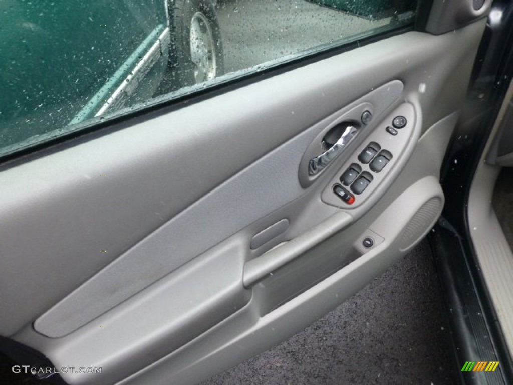 2005 Malibu LS V6 Sedan - Medium Gray Metallic / Gray photo #10