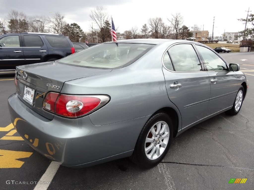 2002 ES 300 - Mystic Sea Green Opalescent / Ivory photo #6