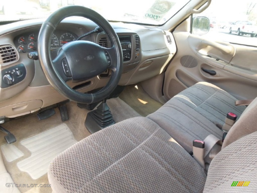 Medium Prairie Tan Interior 1997 Ford F150 XLT Extended Cab 4x4 Photo #77775187