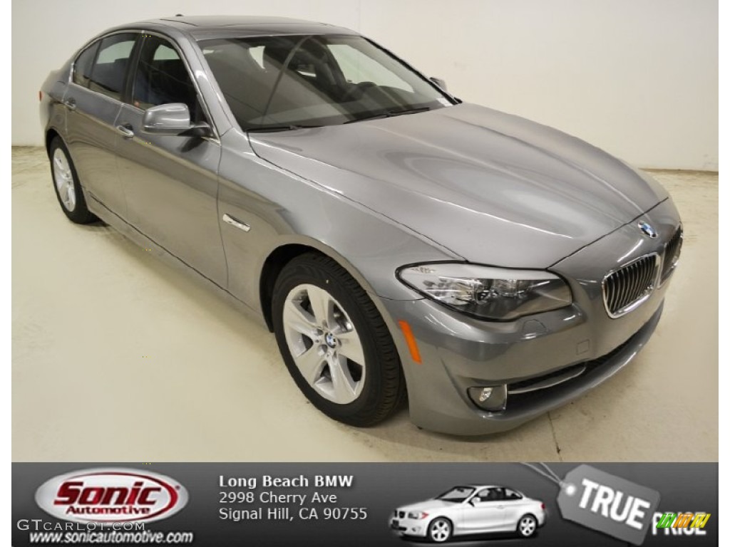 2013 5 Series 528i Sedan - Space Gray Metallic / Black photo #1