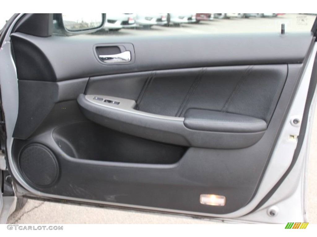 2006 Honda Accord EX Sedan Door Panel Photos