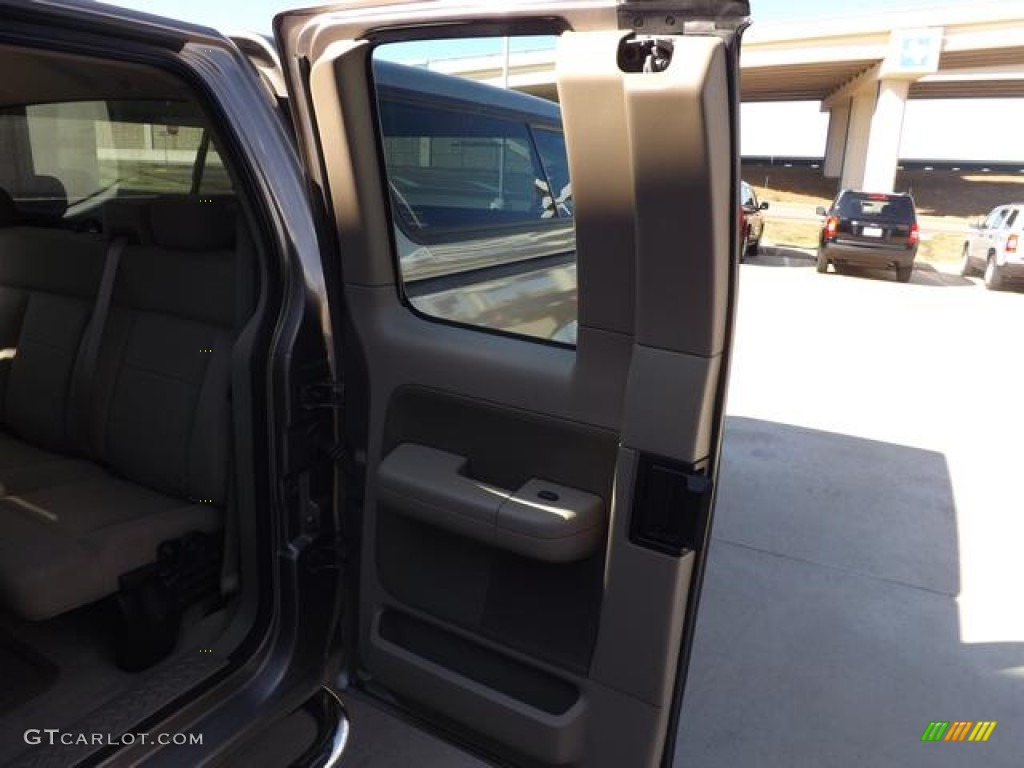 2006 F150 XLT SuperCab - Arizona Beige Metallic / Tan photo #33
