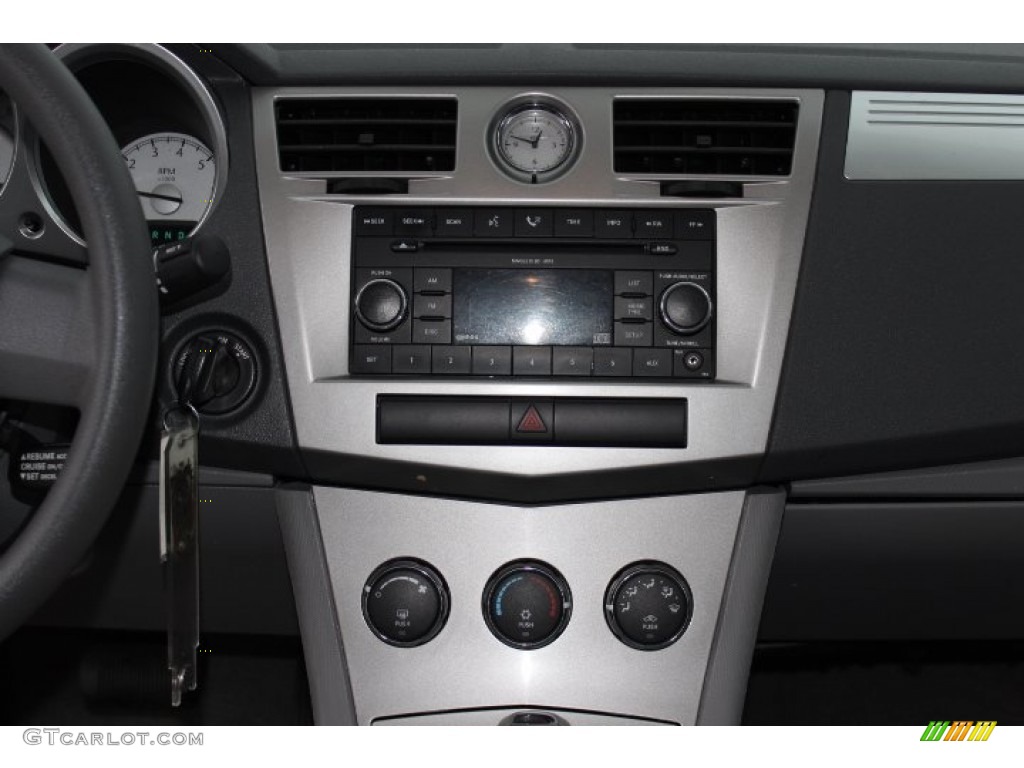 2007 Chrysler Sebring Touring Sedan Controls Photos