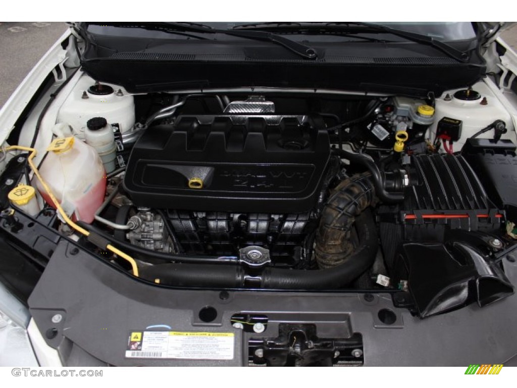 2007 Chrysler Sebring Touring Sedan Engine Photos