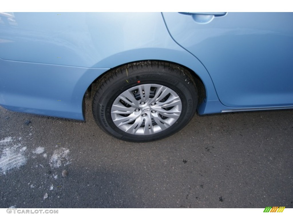 2013 Camry Hybrid LE - Clearwater Blue Metallic / Light Gray photo #9