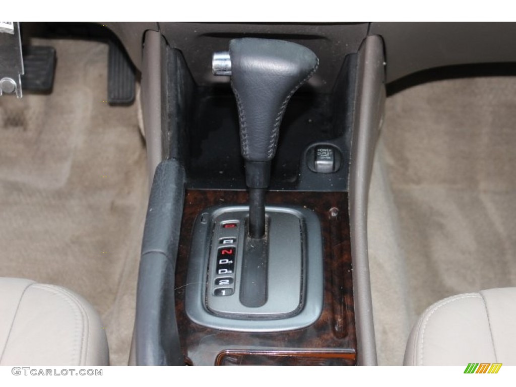 2001 Honda Accord EX V6 Sedan Transmission Photos