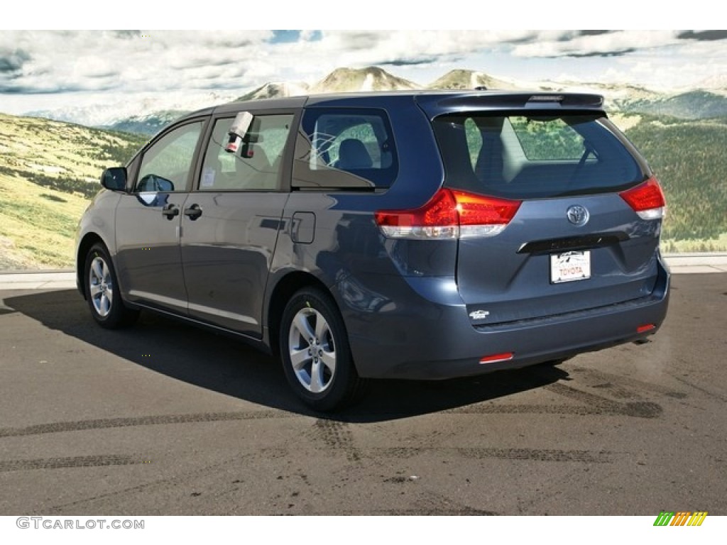 2013 Sienna V6 - Shoreline Blue Pearl / Light Gray photo #2